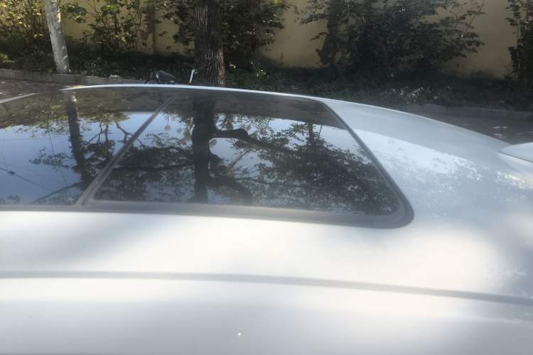 Used Buick LaCrosse 2016 30H Luxury Version Roof