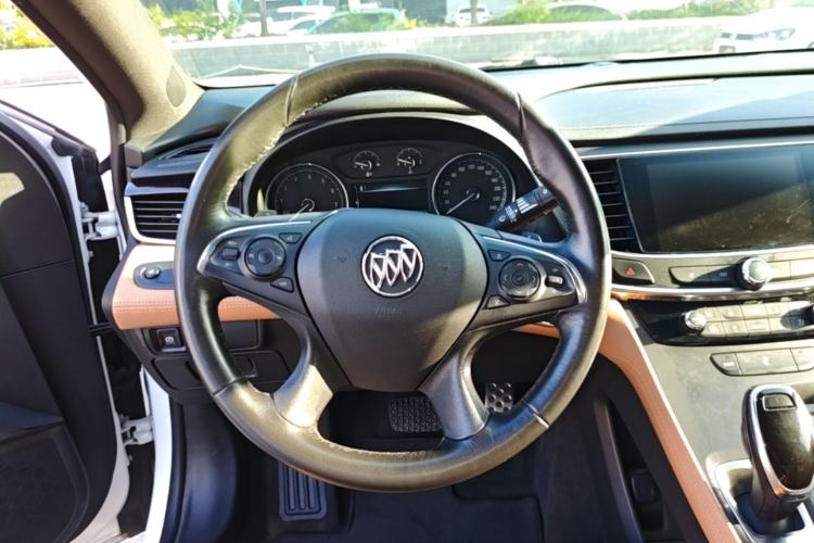 Used Buick LaCrosse 2016 20T Elite Edition Steering Wheel