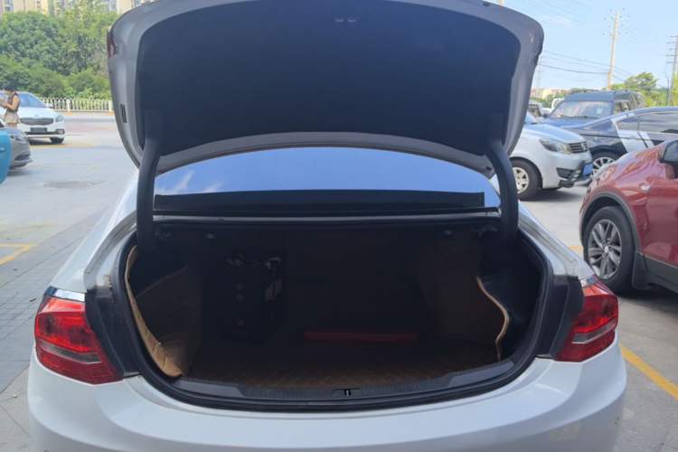Used Buick LaCrosse 2016 20T Luxury Model Trunk