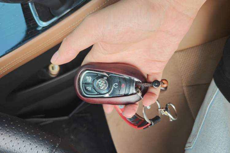 Used Buick LaCrosse 2016 20T Elite Edition Vehicle Key