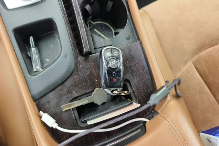 Used Buick LaCrosse 2016 20T Elite Edition Vehicle Key