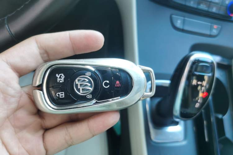 Used Buick LaCrosse 2016 30H Elite Edition Vehicle Key