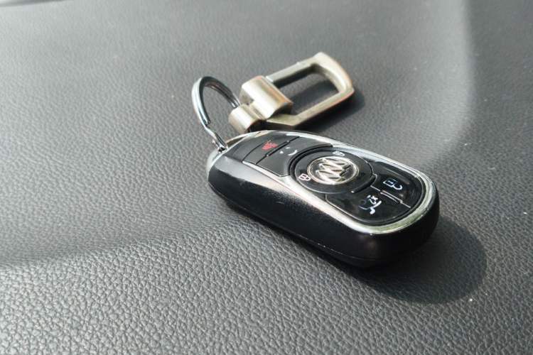 Used Buick LaCrosse 2016 20T Luxury Model Vehicle Key