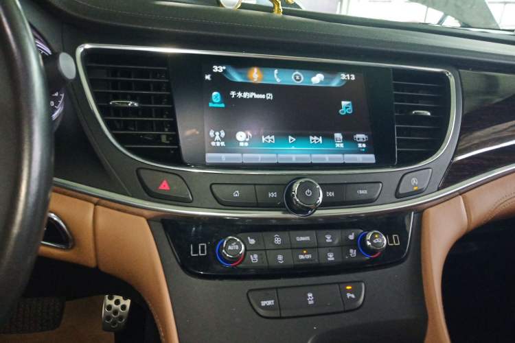 Used Buick LaCrosse 2016 20T Elite Edition Audio And AC Panel