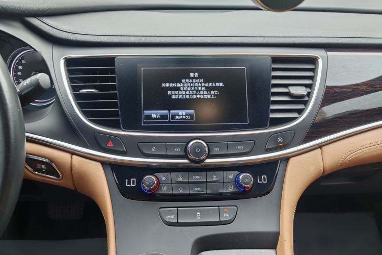 Used Buick LaCrosse 2016 20T Elite Edition Audio And AC Panel