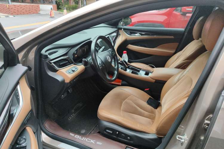 Used Buick LaCrosse 2016 28T Luxury Version Driver Seat