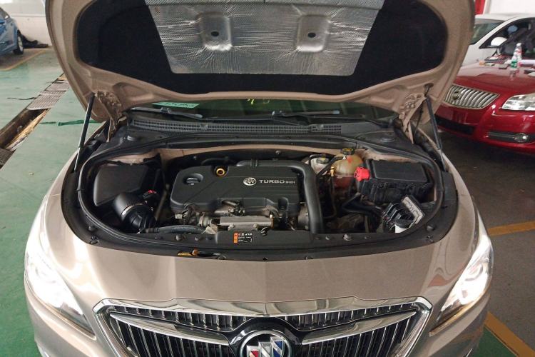 Used Buick LaCrosse 2016 20T Elite Edition Engine Bay