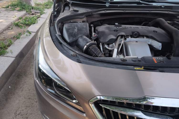 Used Buick LaCrosse 2016 28T Flagship Model Engine Bay Right