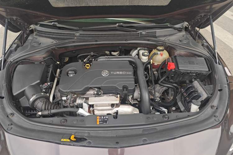 Used Buick LaCrosse 2016 20T Elite Edition Engine Bay