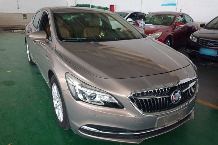 Used Buick LaCrosse 2016 20T Elite Edition Front Right 45 Deg