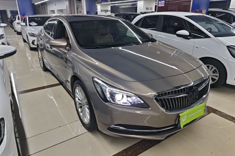 Used Buick LaCrosse 2016 28T Elite Model Front Right 45 Deg