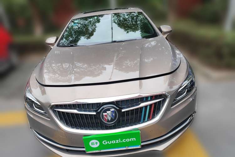 Used Buick LaCrosse 2016 28T Luxury Version Front