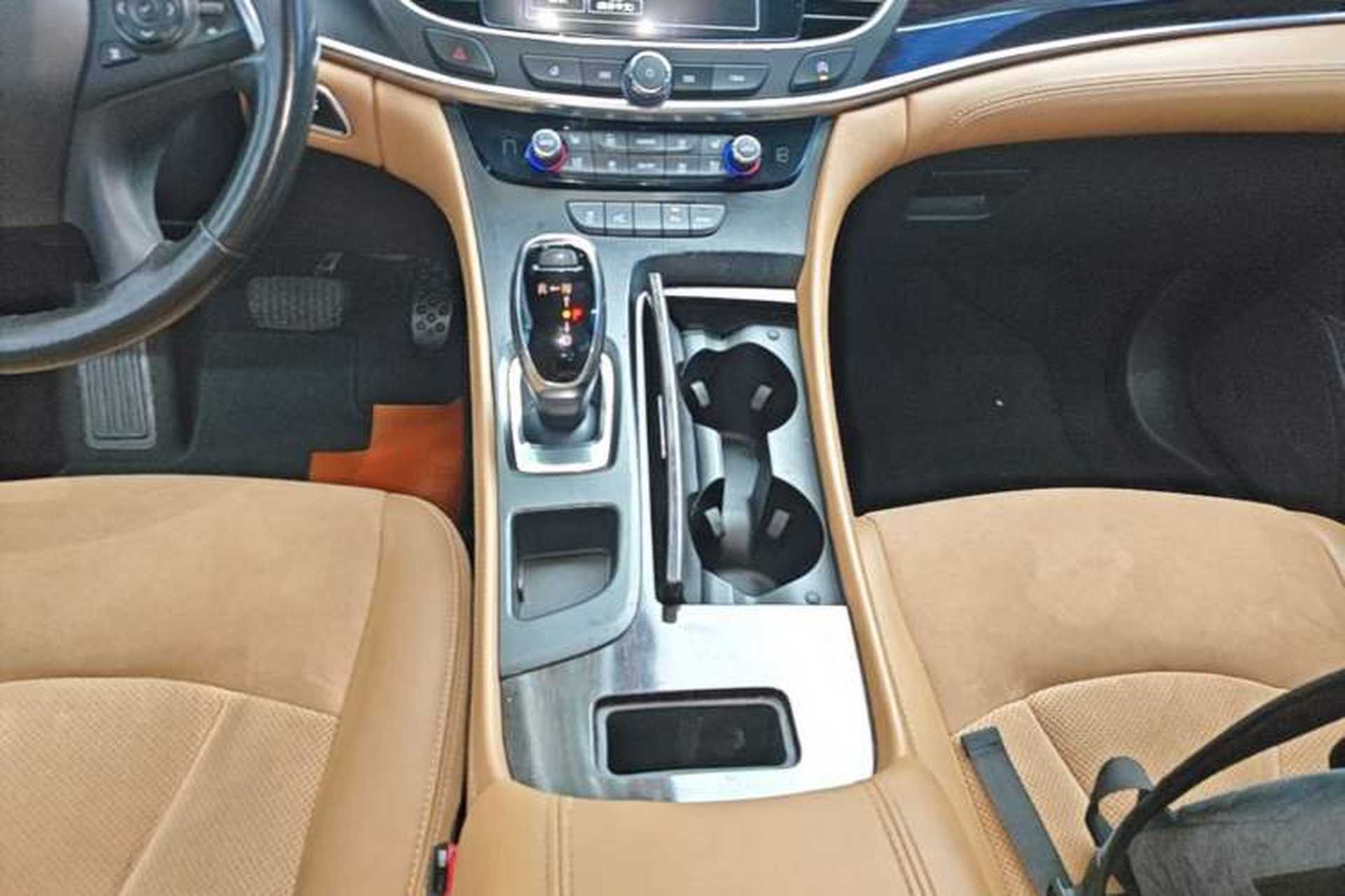 Used Buick LaCrosse 2016 28T Premium Edition Gear Lever