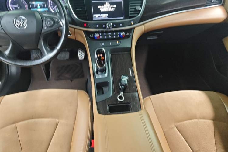 Used Buick LaCrosse 2016 28T Elite Model Gear Lever