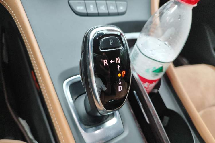 Used Buick LaCrosse 2016 28T Luxury Version Gear Lever