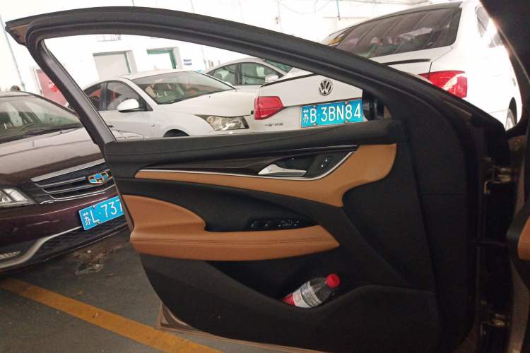 Used Buick LaCrosse 2016 20T Elite Edition Left Front Door Interior