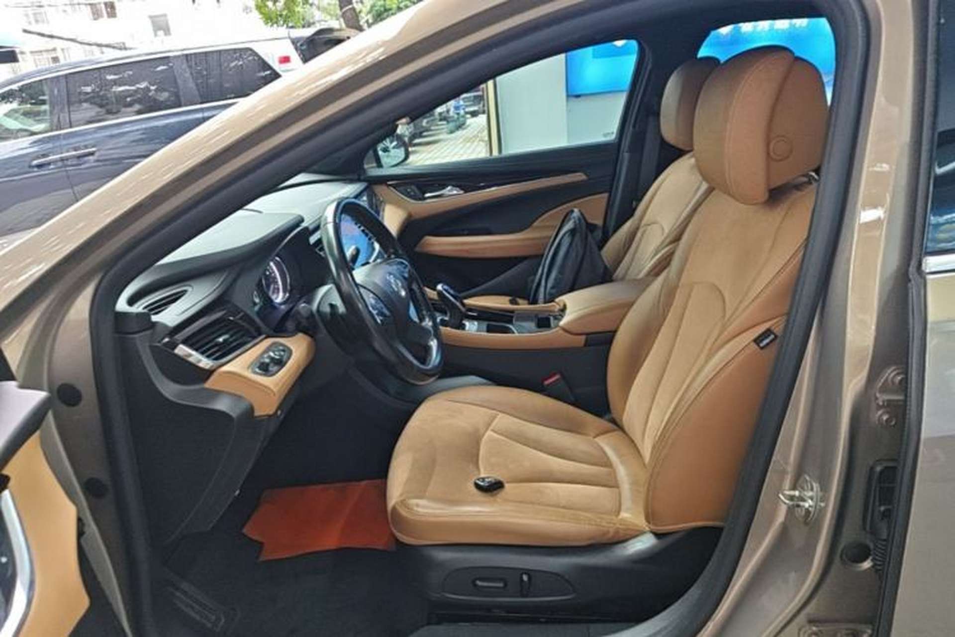 Used Buick LaCrosse 2016 28T Premium Edition Left Front Seat