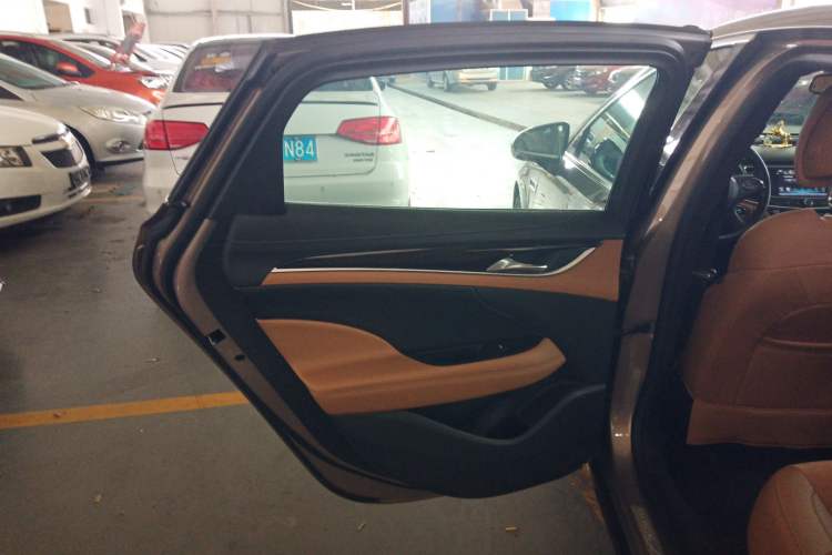 Used Buick LaCrosse 2016 20T Elite Edition Left Rear Door Interior