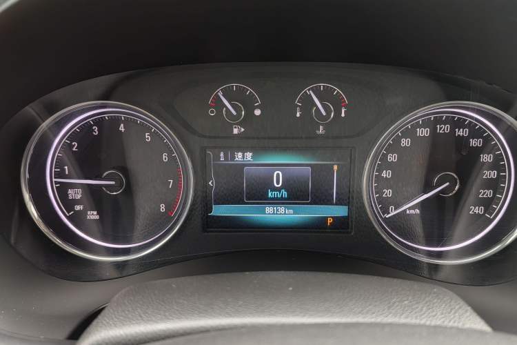 Used Buick LaCrosse 2016 20T Elite Edition Odometer Close Up
