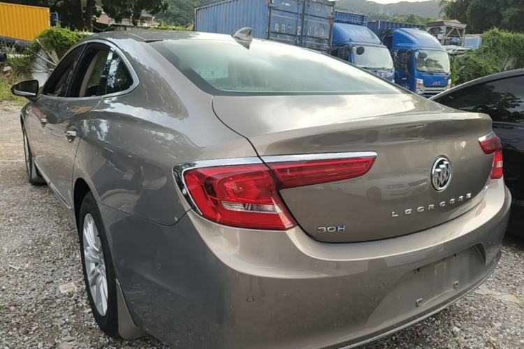 Used Buick LaCrosse 2016 30H Luxury Version Rear Left 45 Deg