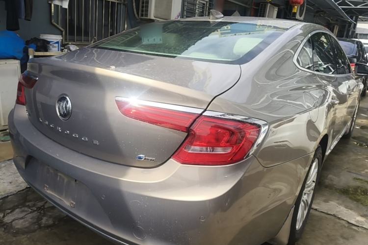 Used Buick LaCrosse 2016 30H Luxury Version Rear Right 45 Deg