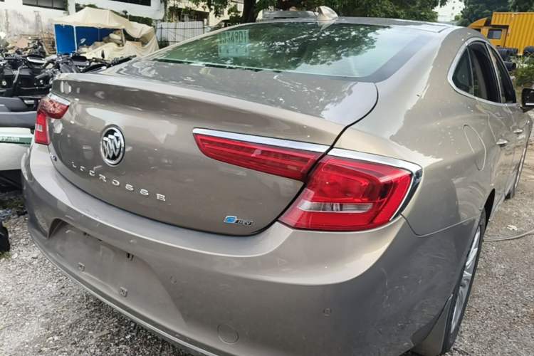 Used Buick LaCrosse 2016 30H Luxury Version Rear Right 45 Deg