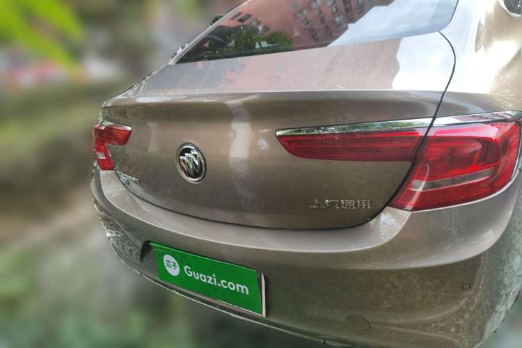 Used Buick LaCrosse 2016 28T Luxury Version Rear