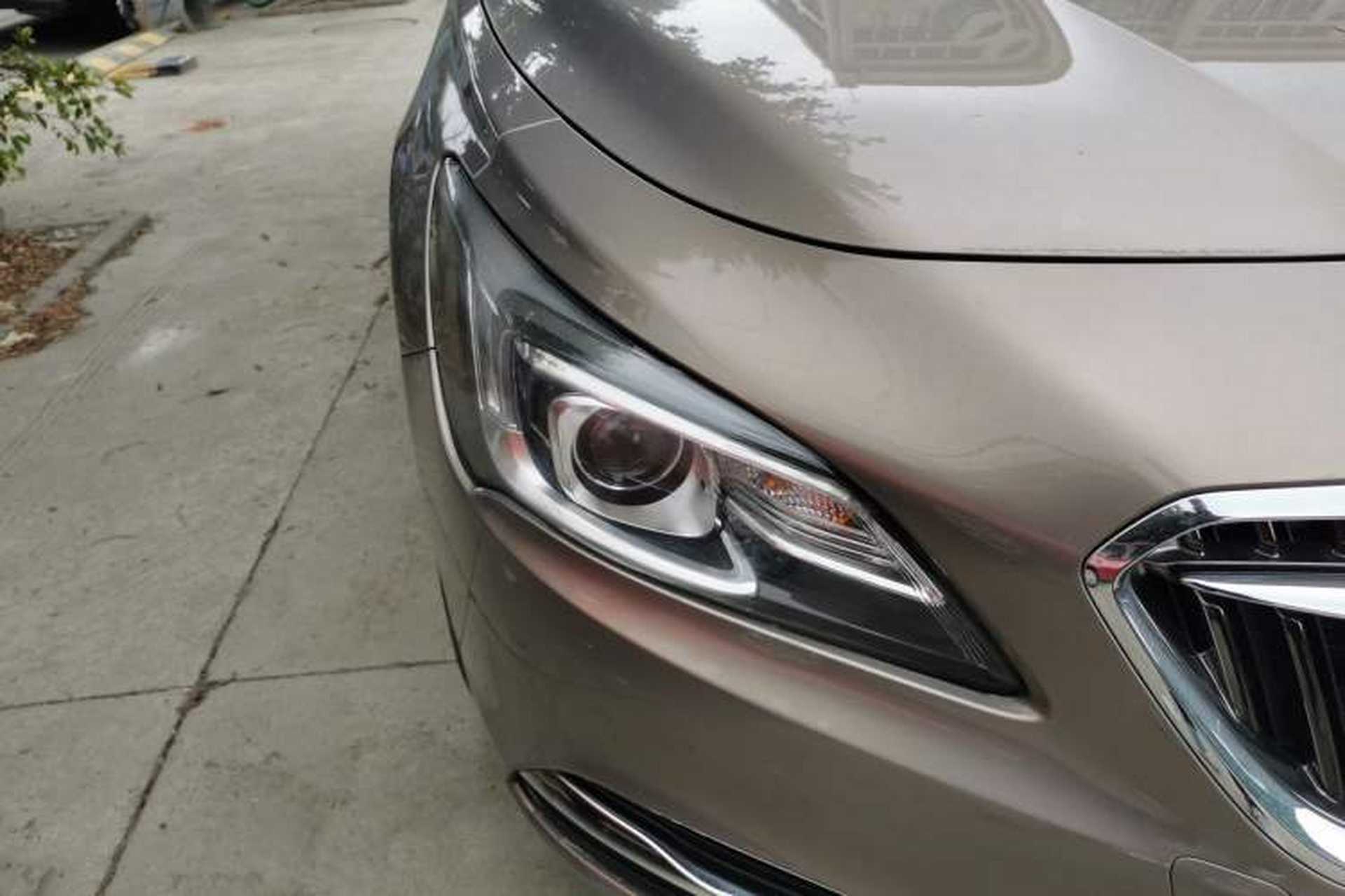 Used Buick LaCrosse 2016 20T Leading Model Right Front Headlight