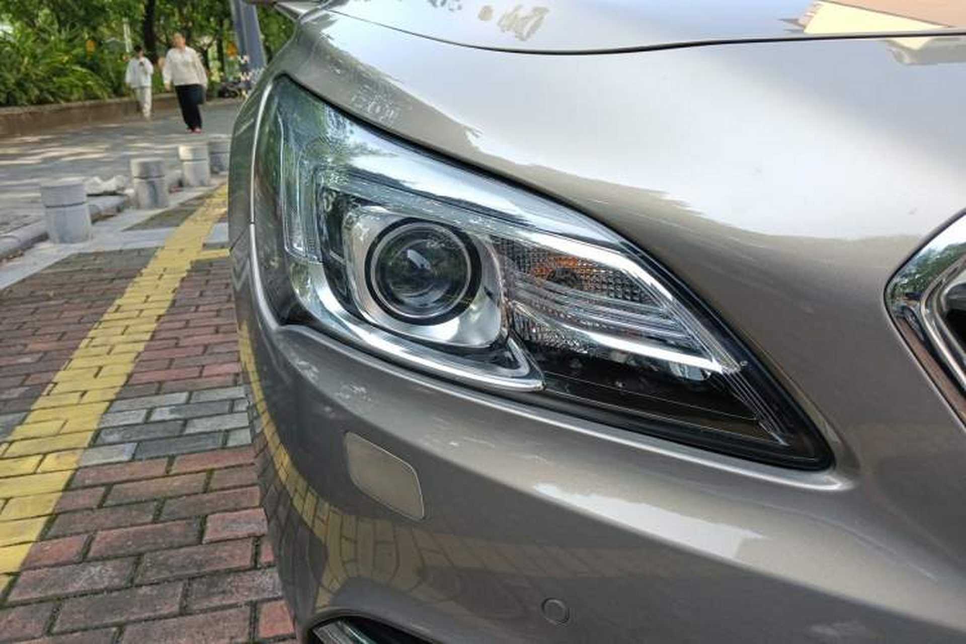 Used Buick LaCrosse 2016 20T Luxury Model Right Front Headlight