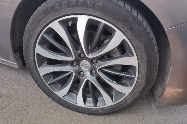 Used Buick LaCrosse 2016 28T Flagship Model Right Front Wheel Hub