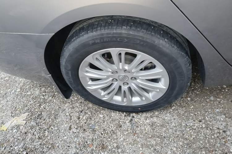 Used Buick LaCrosse 2016 30H Luxury Version Right Rear Wheel Hub