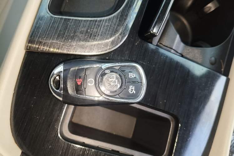 Used Buick LaCrosse 2016 30H Luxury Version Vehicle Key