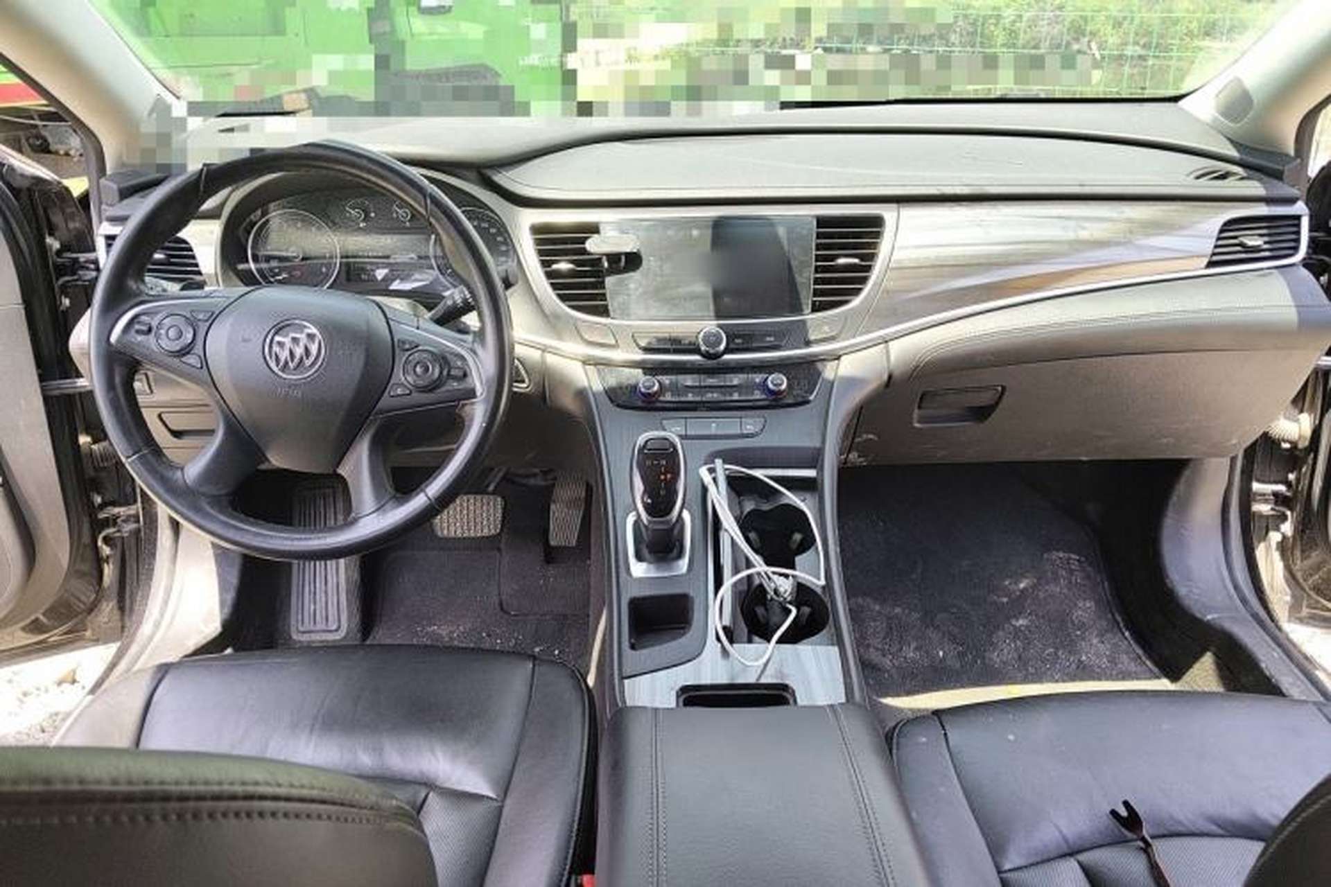 Used Buick LaCrosse 2018 20T Elite Edition Center Console