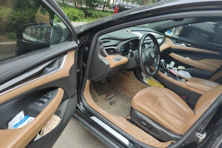 Used Buick LaCrosse 2018 28T Elite Edition Driver Seat