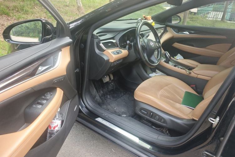 Used Buick LaCrosse 2018 28T Luxury Model Driver Seat