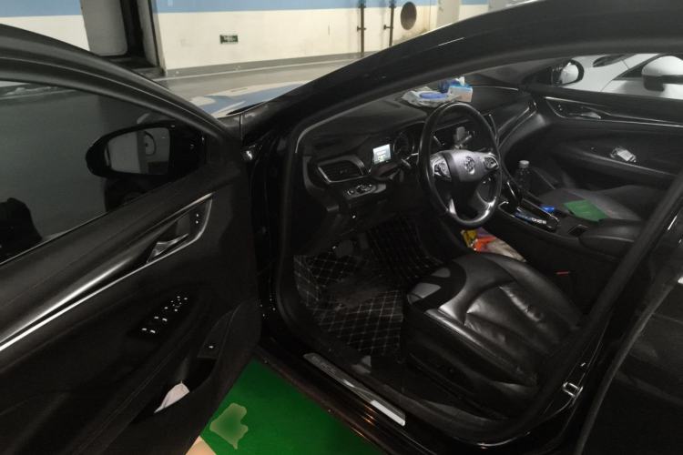 Used Buick LaCrosse 2018 20T Elite Edition Driver Seat