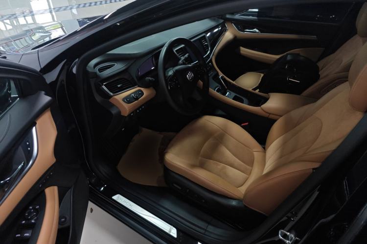 Used Buick LaCrosse 2018 20T Luxury Model Driver Seat