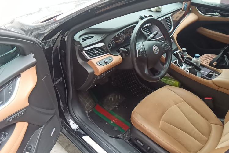 Used Buick LaCrosse 2018 28T Luxury Model Driver Seat