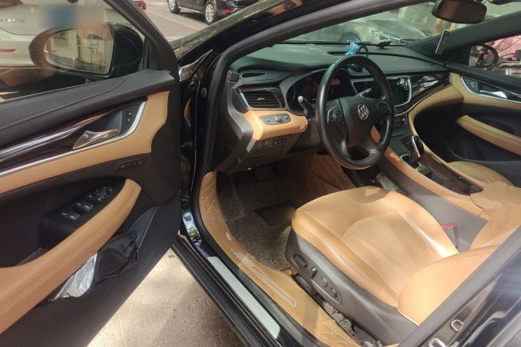 Used Buick LaCrosse 2018 20T Luxury Model Driver Seat