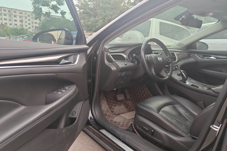 Used Buick LaCrosse 2018 20T Elite Edition Driver Seat
