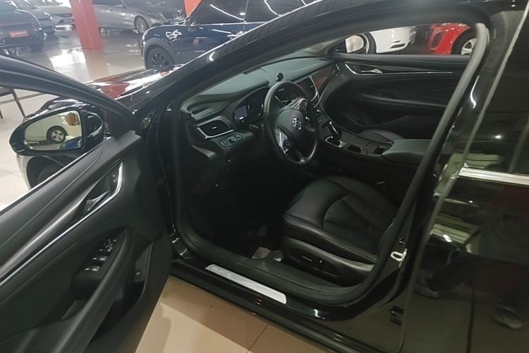 Used Buick LaCrosse 2018 20T Elite Edition Driver Seat