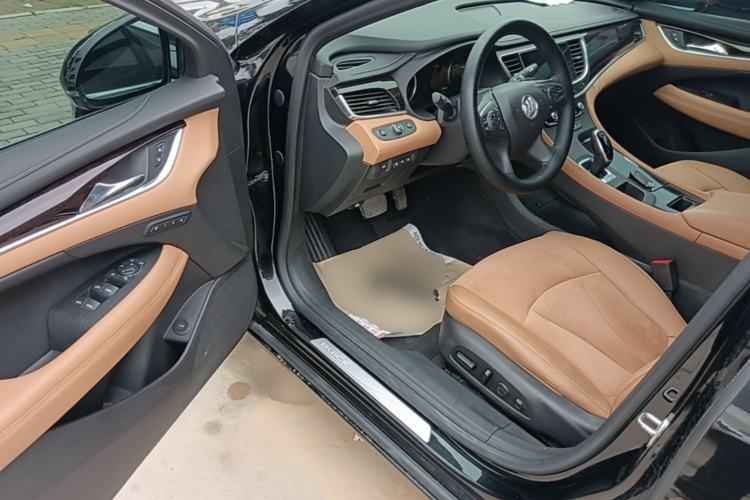 Used Buick LaCrosse 2018 20T Luxury Model Driver Seat