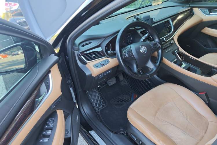 Used Buick LaCrosse 2018 20T Luxury Model Driver Seat