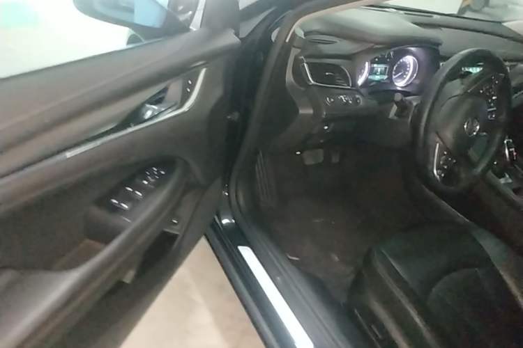 Used Buick LaCrosse 2018 20T Leading Model Driver Seat