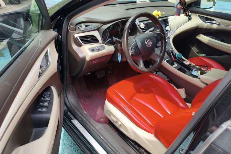 Used Buick LaCrosse 2018 30H Elite Edition Driver Seat