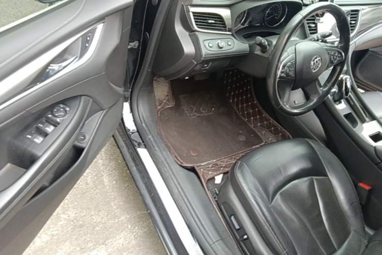 Used Buick LaCrosse 2018 20T Elite Edition Driver Seat