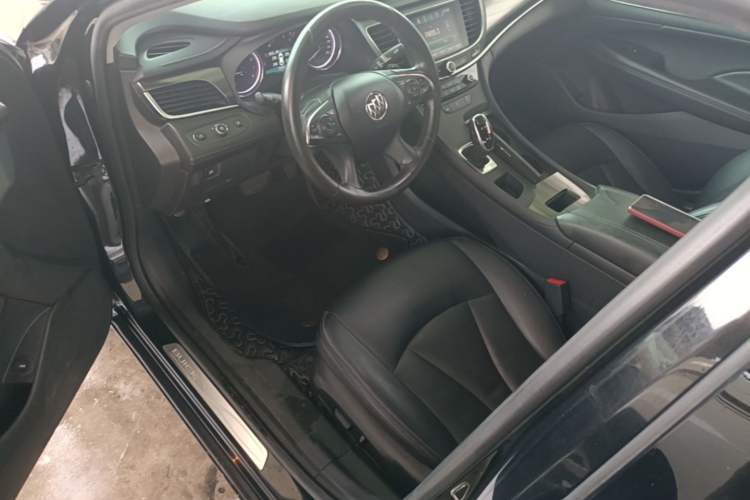 Used Buick LaCrosse 2018 20T Elite Edition Driver Seat
