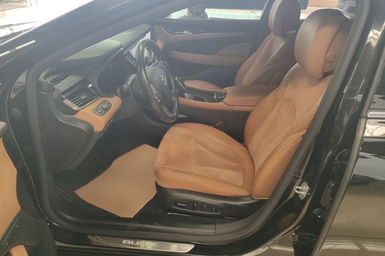 Used Buick LaCrosse 2018 20T Luxury Model Driver Seat