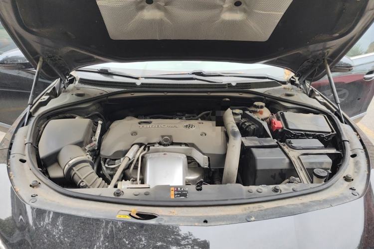 Used Buick LaCrosse 2018 28T Elite Edition Engine Bay