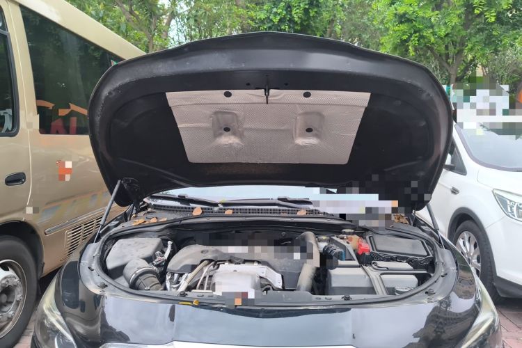 Used Buick LaCrosse 2018 28T Elite Edition Engine Bay
